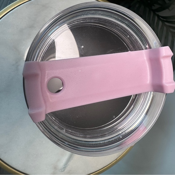 NWT Playboy 40oz Bubblegum Pink Metal Tumbler with Handle - Picture 4 of 6